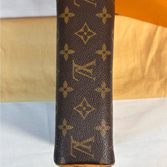 Louis Vuitton Recital Bag Sold - Picture 4 of 16